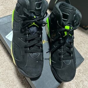 Jordan Air 6 Retro GS - Black and Green Sneakers